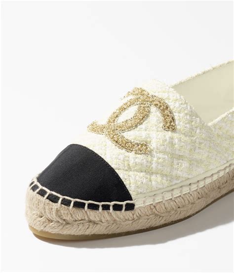 chanel buideltje|Chanel espadrilles.